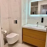 Apt In Paris Bercy Close To Metro 6 8